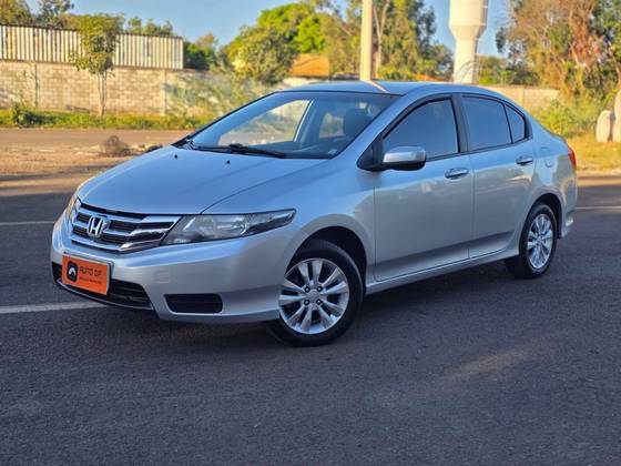 HONDA CITY 1.5 LX 16V FLEX 4P MANUAL HONDA CITY 1.5 LX 16V FLEX 4P MANUAL